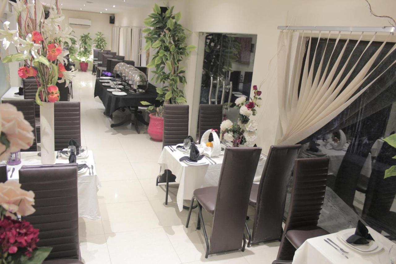 Hotel Grand Enclave Lahaur Zewnętrze zdjęcie
